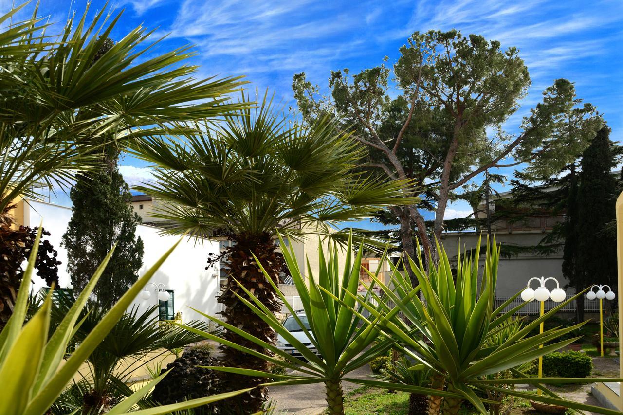 B&B Villa Garden Bisceglie Extérieur photo
